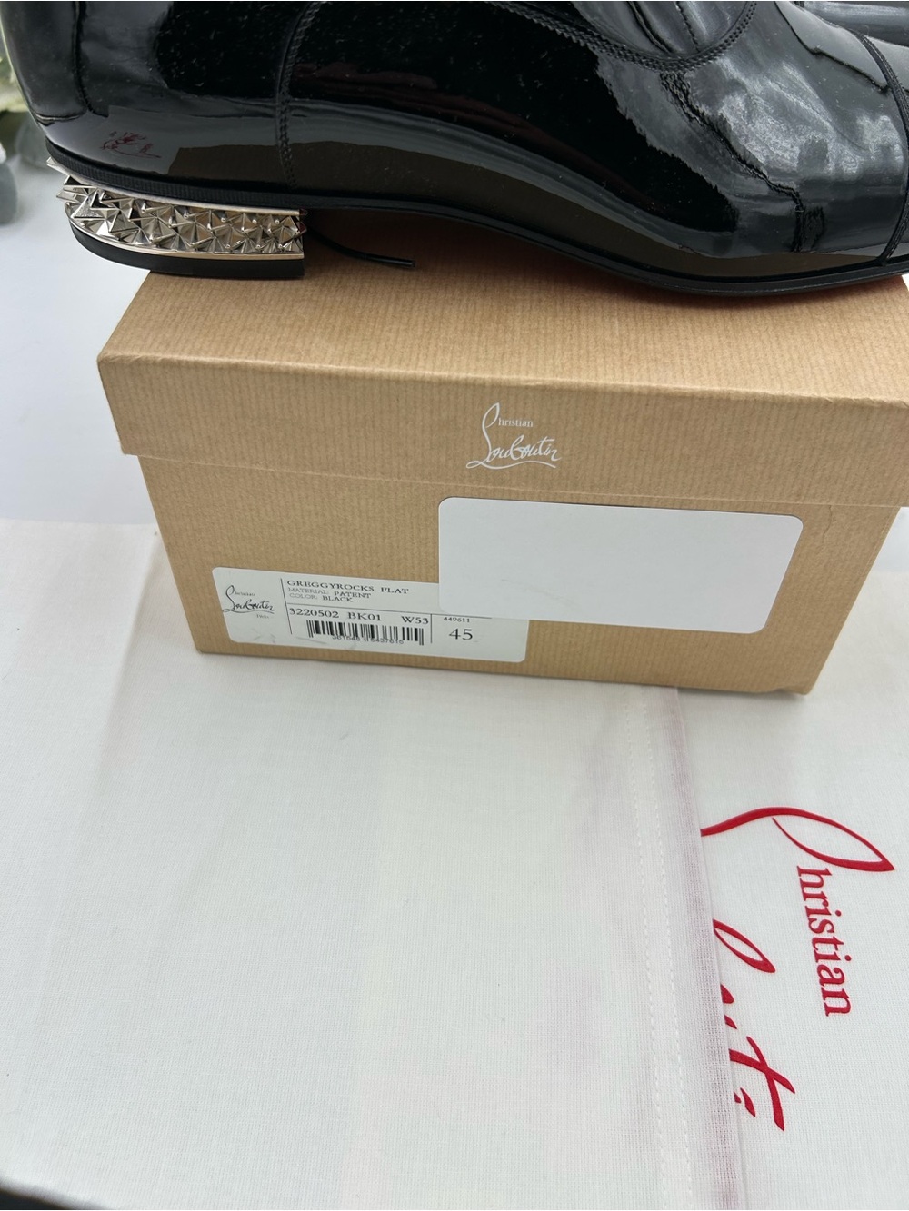 Men's Christian Louboutin GREGGYROCKS patent leather spiked Oxford's size 45 - Picture 11 of 12
